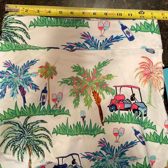 NEW Ladies' back pleat golf skort with Golf carts & palm trees. So fun! - Picture 16 of 16